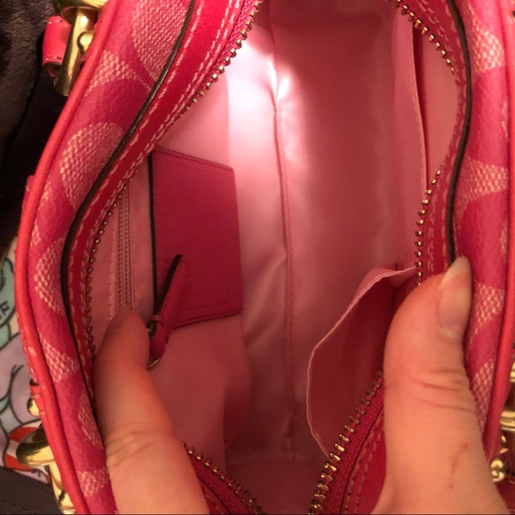 LIKE NEW Coach purse - Picture 4 of 4
